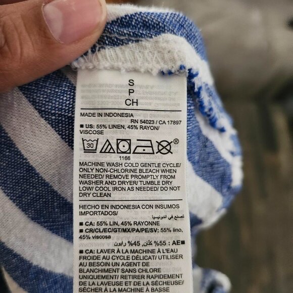 Old Navy women's summer vertical dress size small - Picture 6 of 7